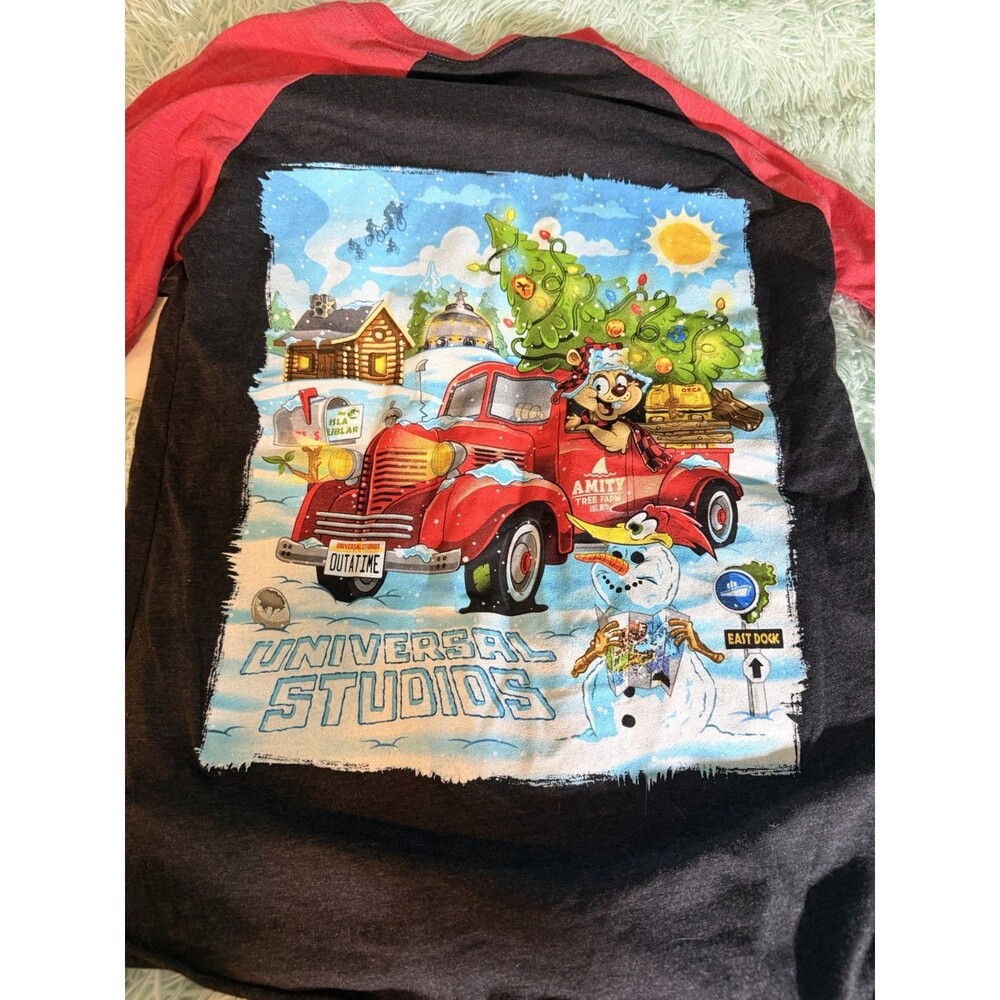 Universal Studios XS Black Christmas Earl the Squirrel Holidays Sprit Shirt
